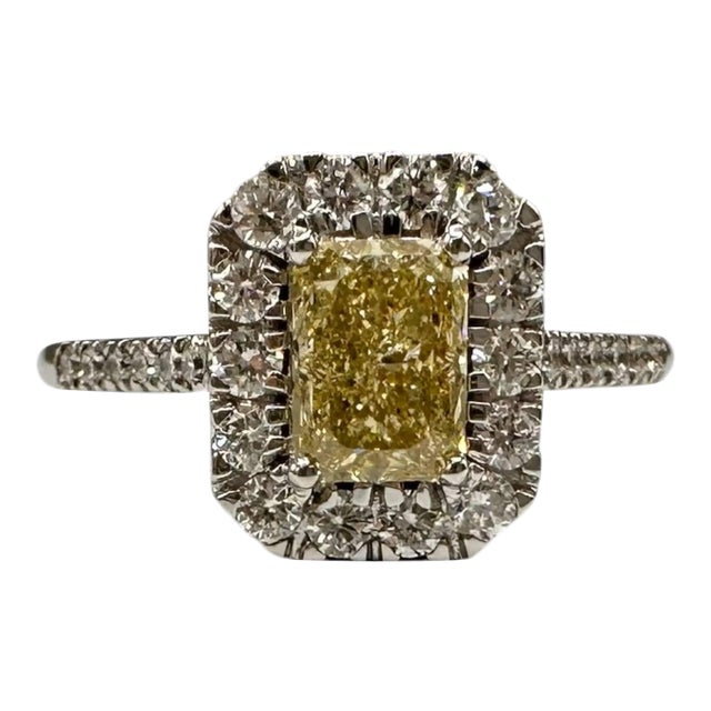 Natural Yellow Diamond Cocktail Ring 14kt White Gold 1.31ctw vs Size 6.5 For Sale