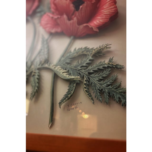 Traditional Vintage Signed 1998 I. Griffin Dimensional Botanical Poppy Relief – Framed Shadowbox Wall Sculpture For Sale - Image 3 of 7