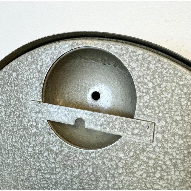 Industrial Grey Factory Wall Clock from Pragotron, 1960s For Sale - Image 15 of 18