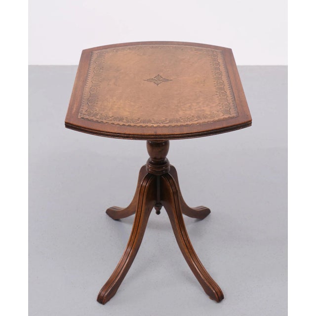 1970s English Tilt Top Wine Table, 1970s For Sale - Image 5 of 12