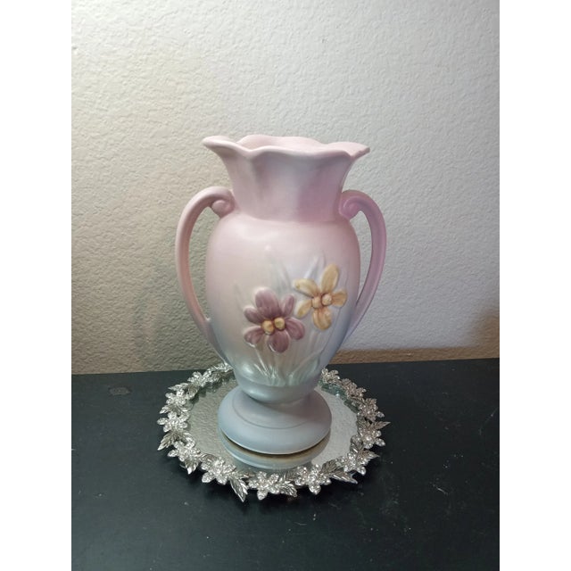 American 1970s Hull Usa Amphorous Vase For Sale - Image 3 of 6