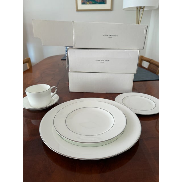White Royal Doulton Signature Platinum 5-Piece Setting for 10 For Sale - Image 8 of 8
