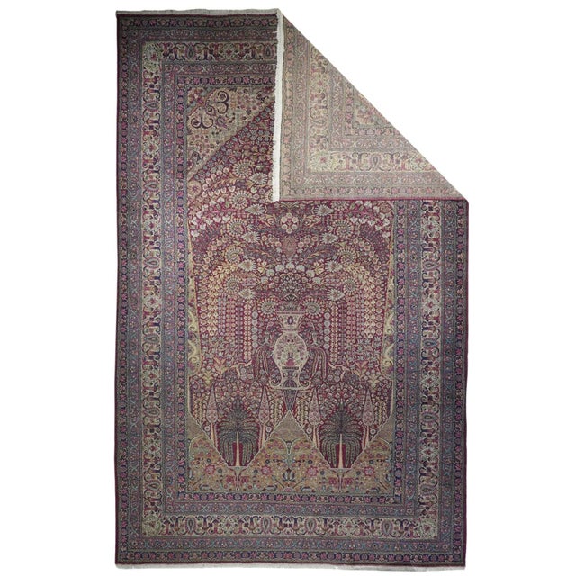 Antique Lavar Kerman Rug 9'11'' x 15'10''. A trade term applied to better quality pre-WWI Kermans. ‘Laver’ is corruption...