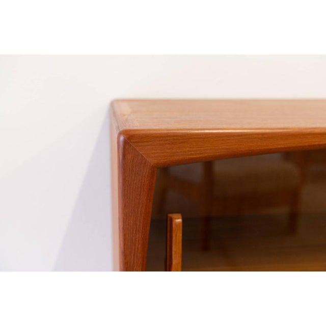 Mid-Century Modern Floating Display Sideboard in Teak, 1960s For Sale - Image 3 of 6