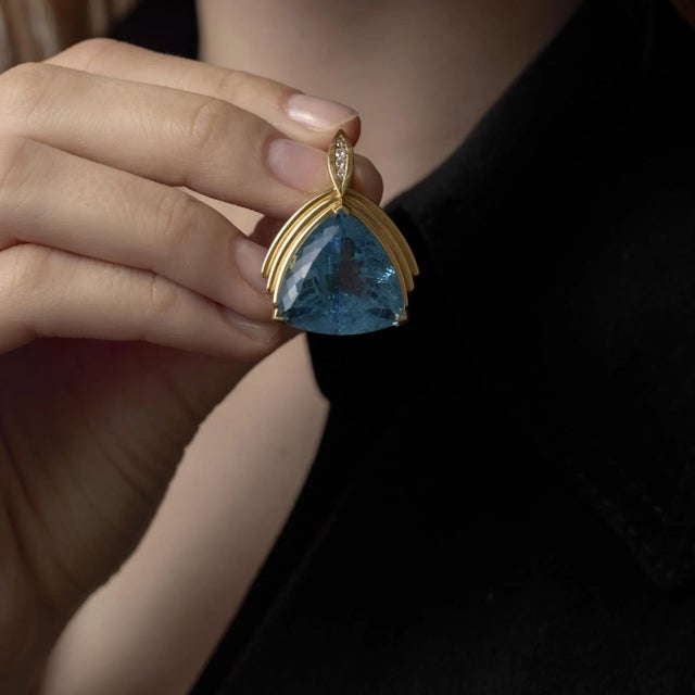 Vintage Gia 27 Carat Aquamarine 18k Diamond Pendant For Sale - Image 4 of 7