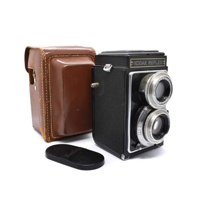 Stunning rare Kodak twin lens reflex camera with Kodak f3.5 lens. It has the viewfinder folded on top for easy composition...