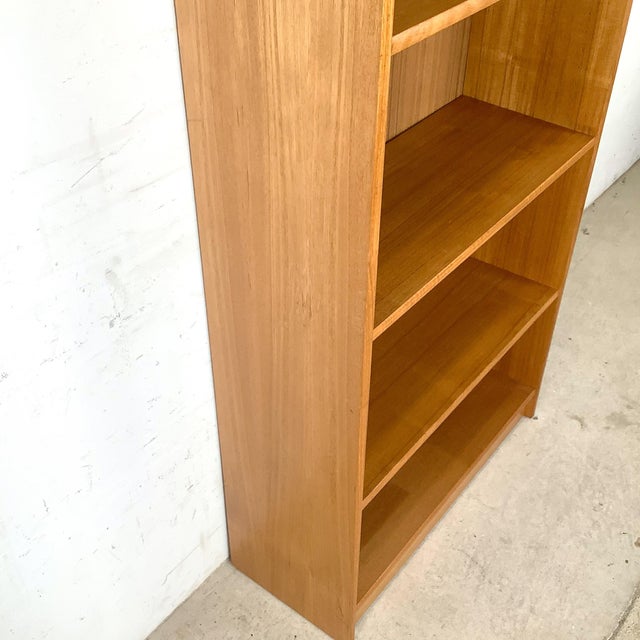 Brown Scandinavian Modern Teak Open Bookcase Display Shelving Unit For Sale - Image 8 of 17