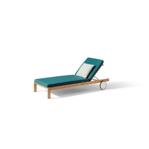 Lie Out Sunbed by Rodolfo Dordoni for Cassina For Sale - Image 6 of 11