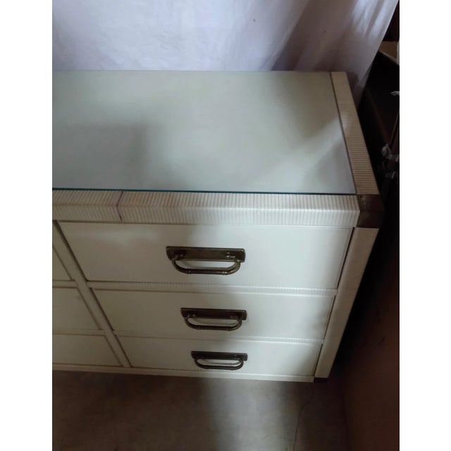 Drexel Vintage Wicker Steal Quality Drexel Mid-Century Modern Natural Rattan & Solid Wood Modern Aged White Lacquered Dresser Glass Style Near Tommy Bahama For Sale - Image 4 of 12