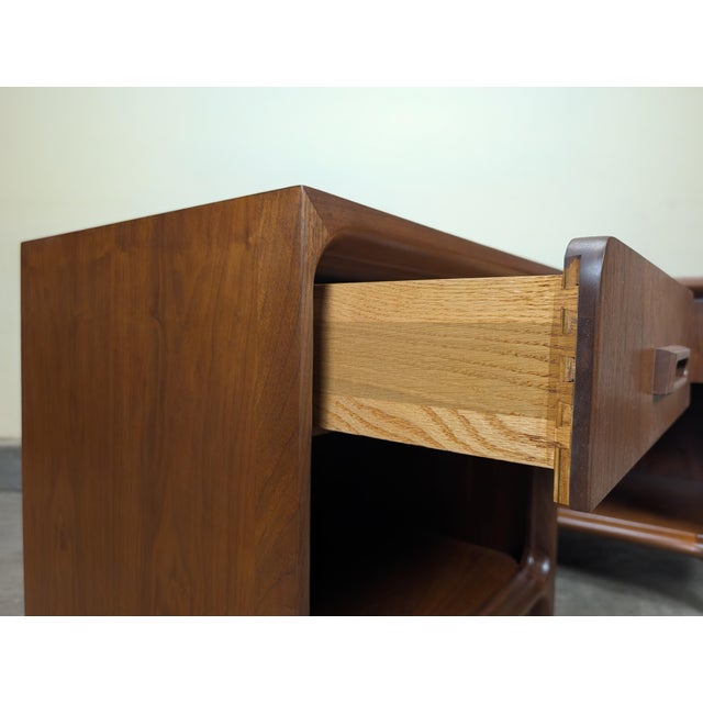 Wood Pair of Mid Century Modern Walnut Nightstands by Widdicomb, C1960s For Sale - Image 7 of 15