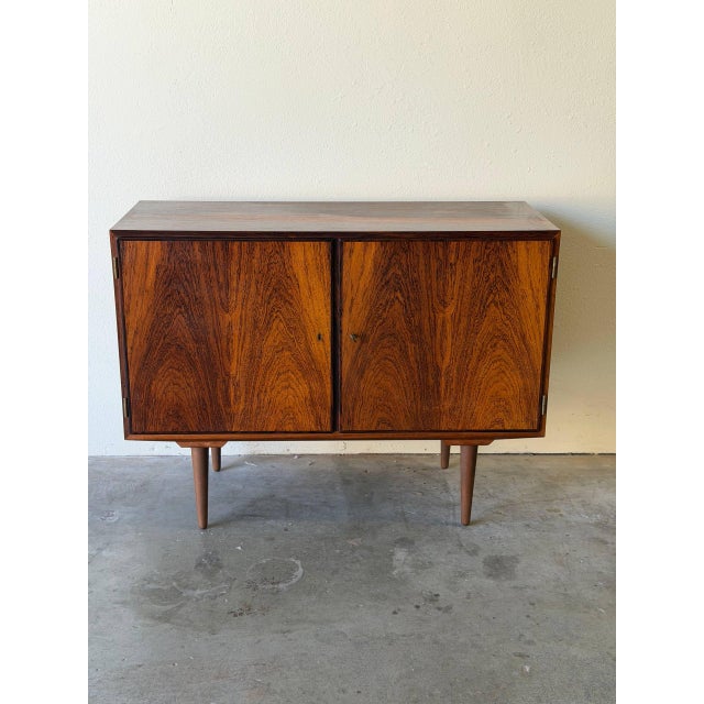 Poul Hundevad Rosewood Sideboard - Danish Mid Century Modern Cabinet 1960s For Sale - Image 4 of 10