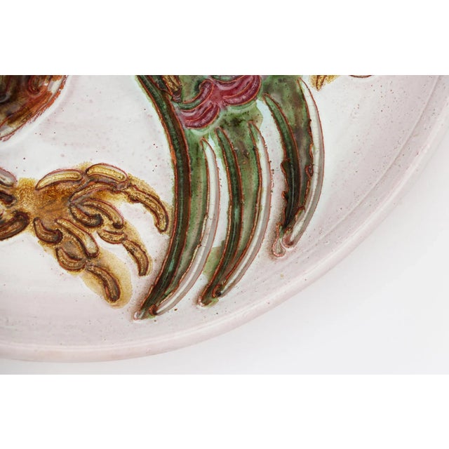 Ceramic 1960s Low Relief Plate Depicting Two Roosters Fighting, Portuguese Studio Pottery For Sale - Image 7 of 12