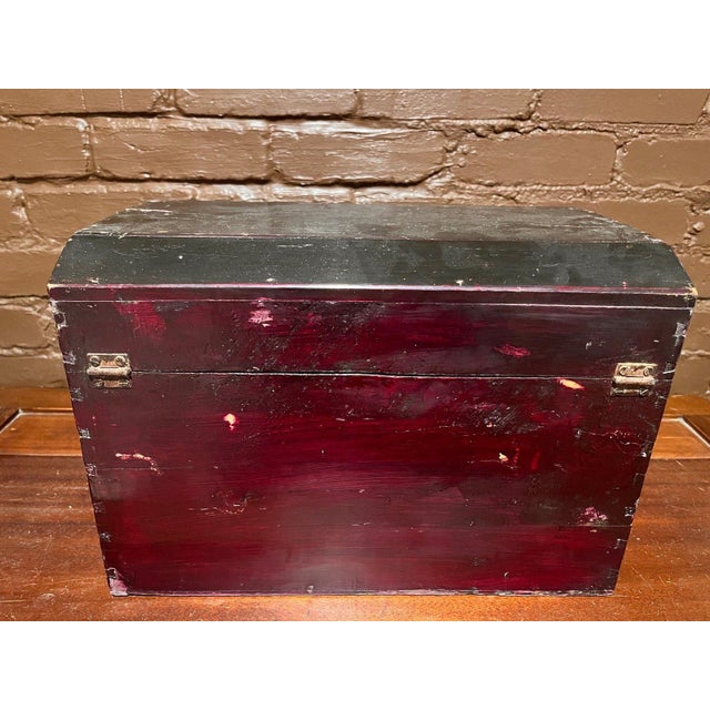 Vintage Chinese Cultural Revolution Relief Lacquer Trunk Box Raised Pomegranate For Sale - Image 4 of 12
