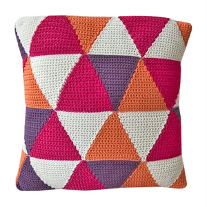 Strong Pink Triangles Geométrica Cushion from Com Raiz
