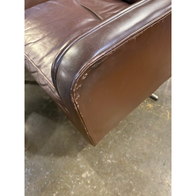 Brown 1970s Mid Century Leather Swivel Club Chair For Sale - Image 8 of 9