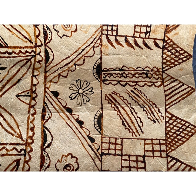 Tribal Mid 20th Century Large Fijian Masi Tapa Cloth With Hand Painted Geometric Kesa Motifs For Sale - Image 3 of 9