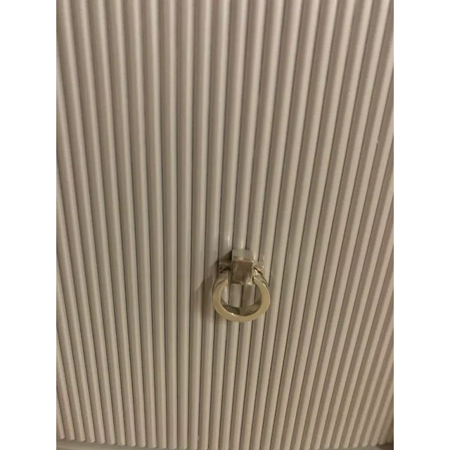 Caracole Fluted Nightstand in Gray Painted Wood With Integrated Tray & Bottom Drawer For Sale - Image 10 of 10