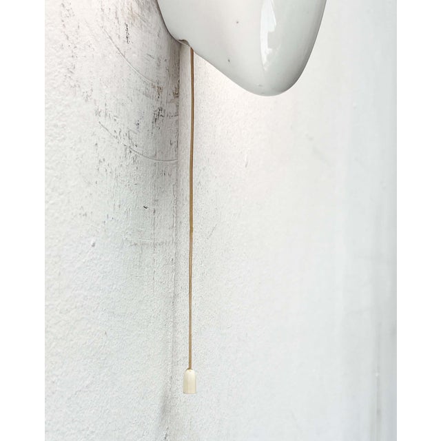 White Mid-Century Modern German Ceramic 6065 Sconce by Wilhelm Wagenfeld for Lindner, 1950s, Set of 2 For Sale - Image 8 of 18