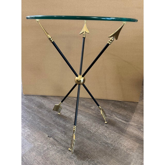 Neoclassical 1950s Maison Jansen Arrow Directoire Side Table For Sale - Image 3 of 8