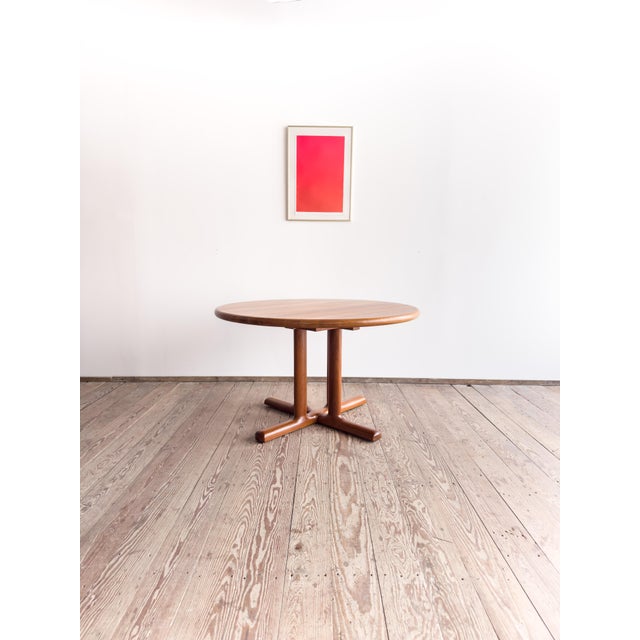 Dimensions: approx. 120 / 170 / 220 × 120 × 73 cm (diameter / with 1 / with 2 extensions × depth × height) Original...