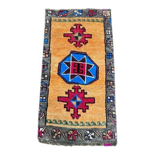Turkish Yastik Rug 1'7" x 2'10" For Sale