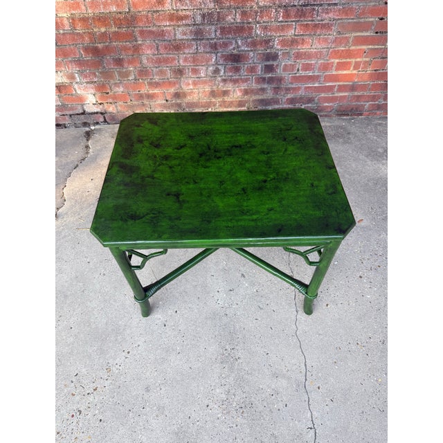 Chinoiserie Vintage Mid Century Rattan Side Table With Deep Verdant Lacquer Finish - Newly Painted For Sale - Image 3 of 12