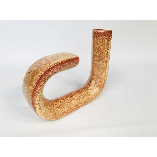 Italian Sculptural Loop-Shaped Ceramic Vase by Roberto Rigon for Bertoncello, 1960s For Sale - Image 6 of 11