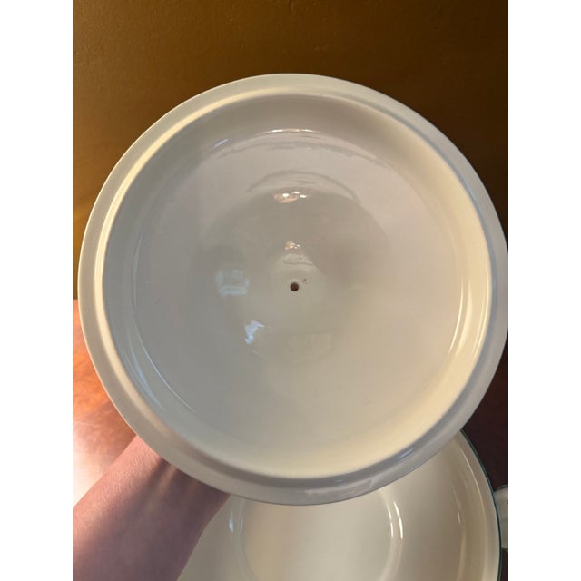 1950s Wedgwood Napoleon Ivy Queensware Covered Serving Bowl 9.5" For Sale - Image 9 of 13