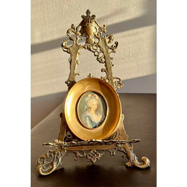 Italian Miniature Oval Gilded Wooden Framed Antique Signed Painting Portrait of Marie Antoinette or a Royal Lady For Sale - Image 14 of 15