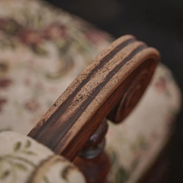 Antique Armchair in Walnut, 1800 For Sale - Image 3 of 11