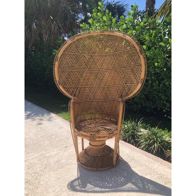 Hollywood Regency 1970s Vintage Mid-Century Woven Rattan Peacock Chair For Sale - Image 3 of 11