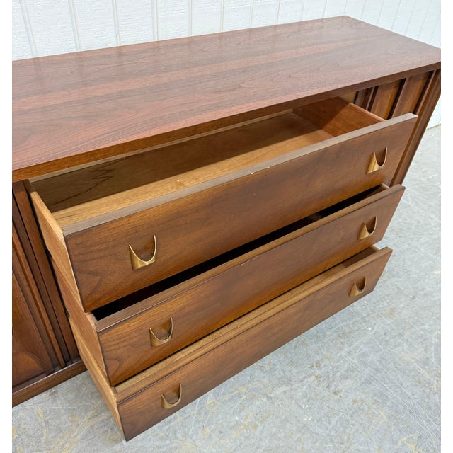 Mid-Century Modern Broyhill Brasilia Sideboard For Sale - Image 9 of 13