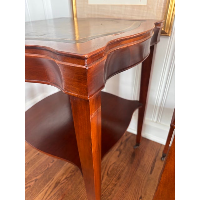 Early Twentieth Century Mahogany and Leather-Top Library Single Shelf Federal Style Side Tables, a Pair For Sale - Image 12 of 14