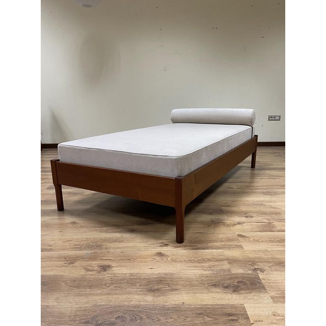 Wood Daybed in Teak, Italy, 1960s For Sale - Image 7 of 18