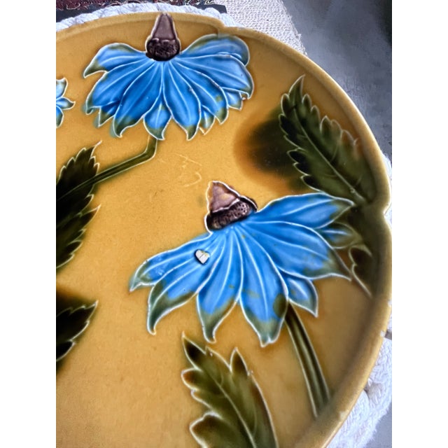 Early 1900s German Majolica Blue Daisy Plate For Sale - Image 4 of 7
