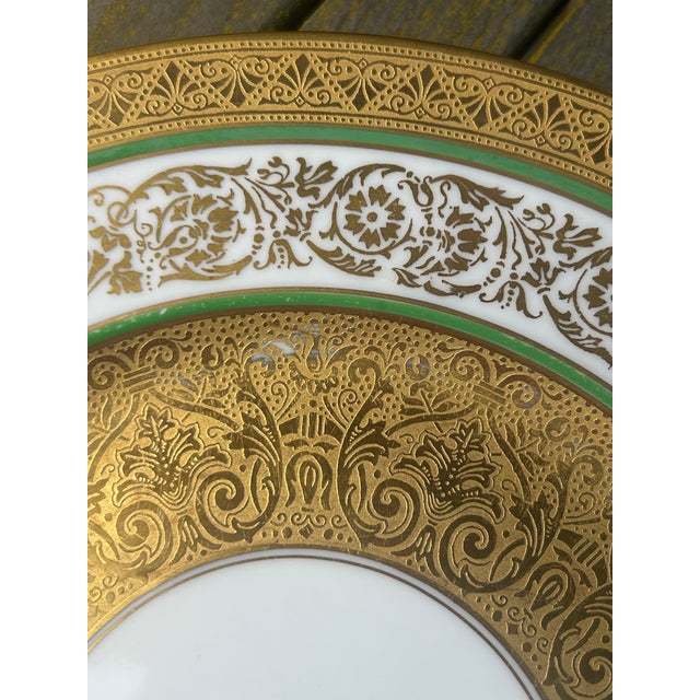 Ceramic Late 19th Century Bavarian Gold Encrusted Dinner Plates - Set of 8 For Sale - Image 7 of 14
