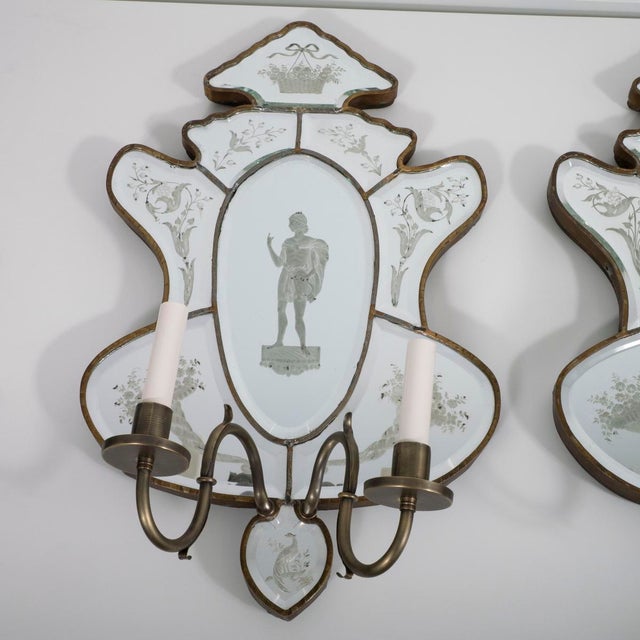 Traditional Pair of 19th Century Venetian Mirror Wall Sconces For Sale - Image 3 of 16