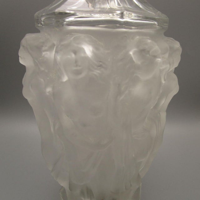 1920s Art Deco Bacchantes Nude Dancing Women Decanter With Original Faces Stopper No Chips For Sale In Phoenix - Image 6 of 14