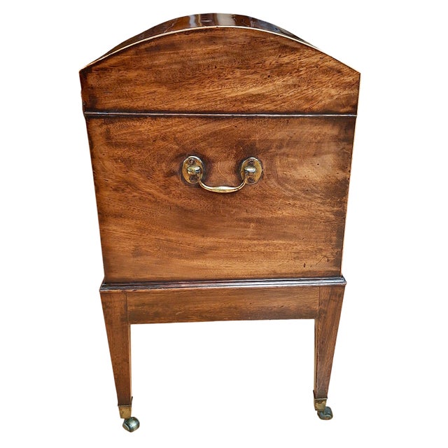 Late 18th Century George III Period Inlaid Mahogany Liquor Box or Cellarette For Sale - Image 5 of 16