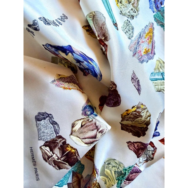 HERMÈS MINÉRAUX Silk Scarf designed by Grygkar Hugo 1984 For Sale In New York - Image 6 of 11