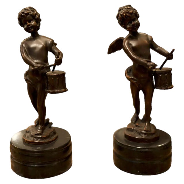 French Cherubs Sculptures in Bronze, Set of 2 For Sale