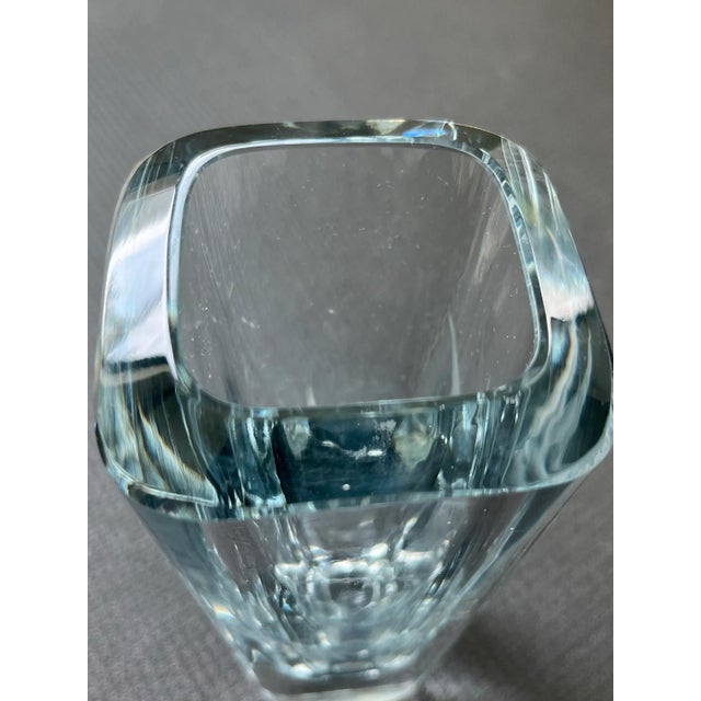 1960s Strombergshyttan Etched Hummingbird Glass Vase-Sweden For Sale - Image 10 of 10
