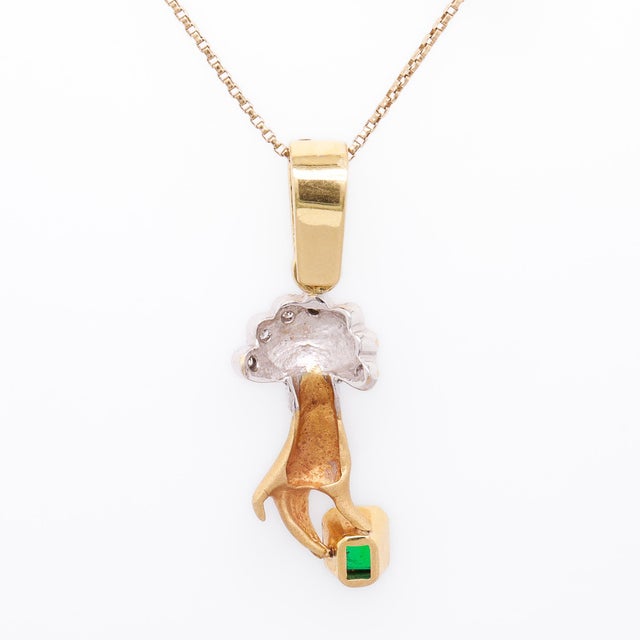 Vintage 18k Yellow & White Gold, Emerald, and Diamond Figural Hand Pendant For Sale In Philadelphia - Image 6 of 15