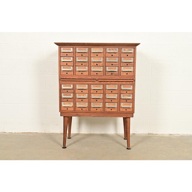 Mid-Century Modern Remington Rand Style Mid-Century Modern 30-Drawer Oak Library Card Catalog, Circa 1960s For Sale - Image 3 of 16
