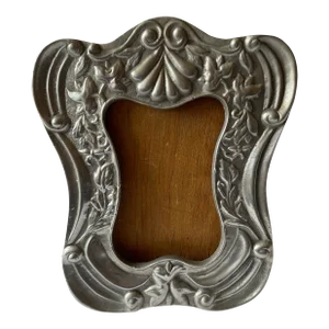 1980's Mexican Pewter Spanish Colonial Design Curved Picture Frame