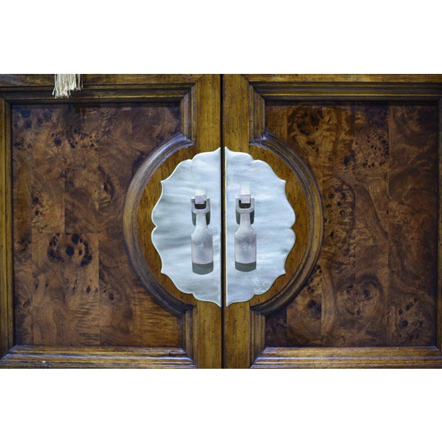 1970s Chin Hua Burl Front Buffet Sideboard by Bernhardt For Sale - Image 10 of 15