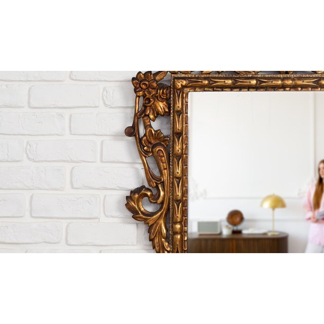 Antique Giltwood Wall Mirror with Hand-Carved Crest and Birds, Late 19th Century For Sale - Image 3 of 8