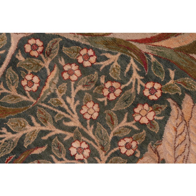 Floral Dafodils Pak-Persian Green/Gray Wool Rug - 8'2'' X 10'4'' For Sale In New York - Image 6 of 9