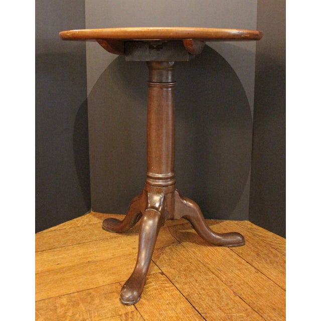 English Circa 1750 English George II Period Small Tilt-Top Table For Sale - Image 3 of 8