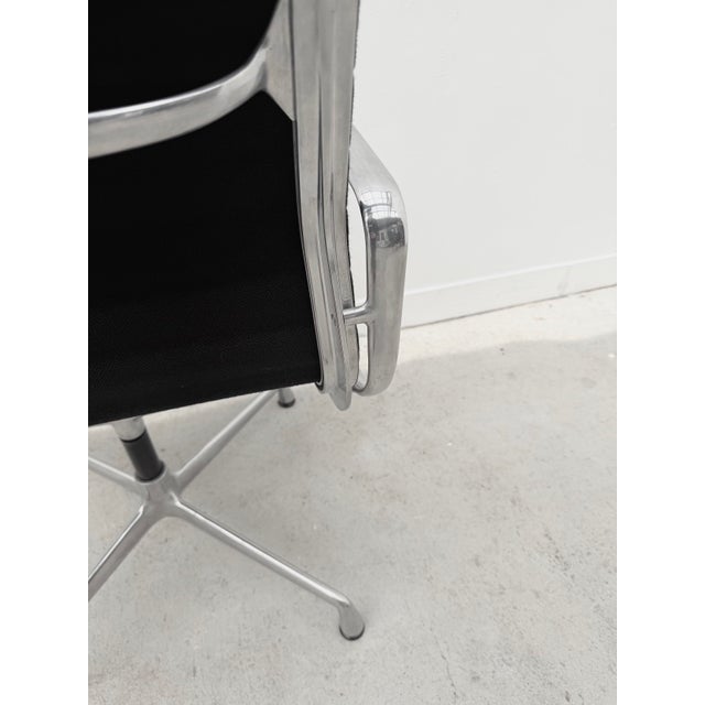 EA 108 Office Chair by Charles and Ray Eames for Vitra, 2001, in Very Good conditions. Designed 1950 to 1959 This piece...